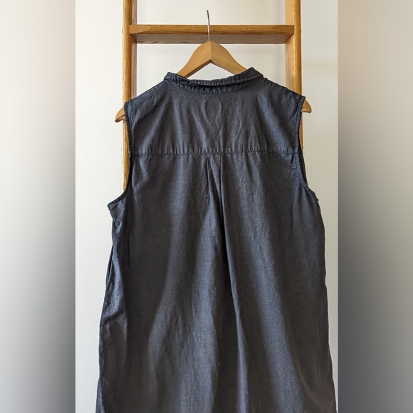 Sleeveless Linen Gap Shirtdress - Picture 3 of 6